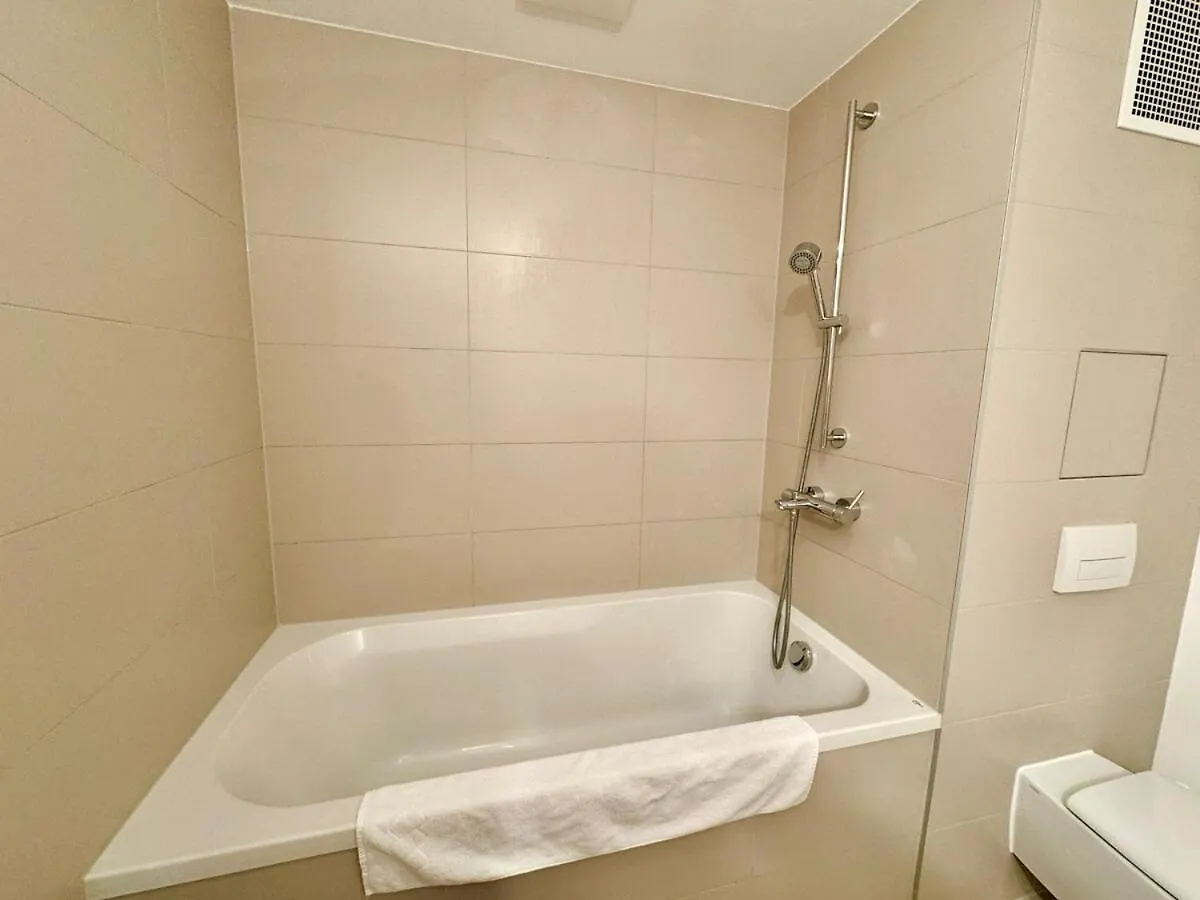 Modern Maisonette With Garden & Free Parking Vienne Appartement