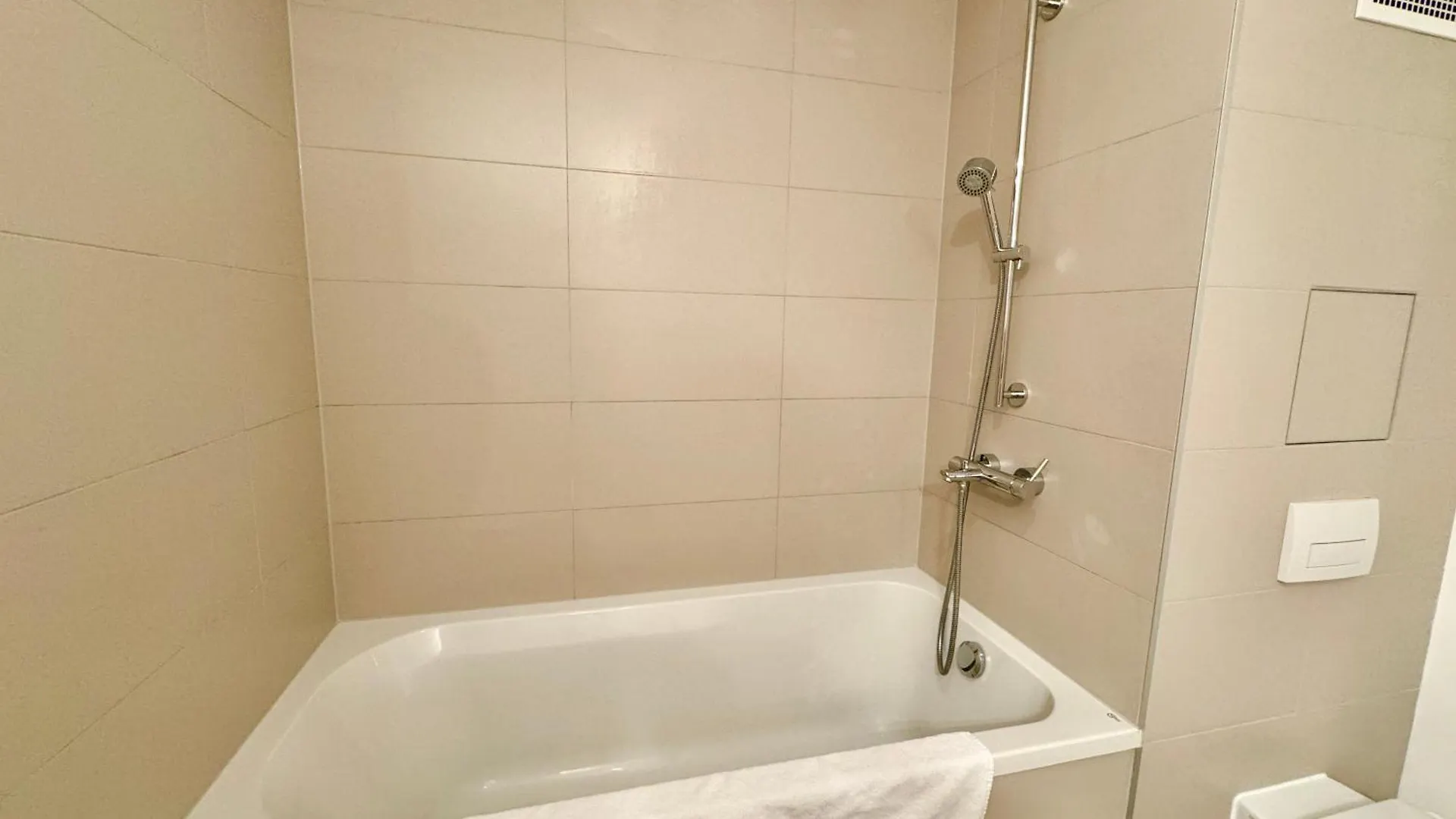 Modern Maisonette With Garden & Free Parking Wien Österrike