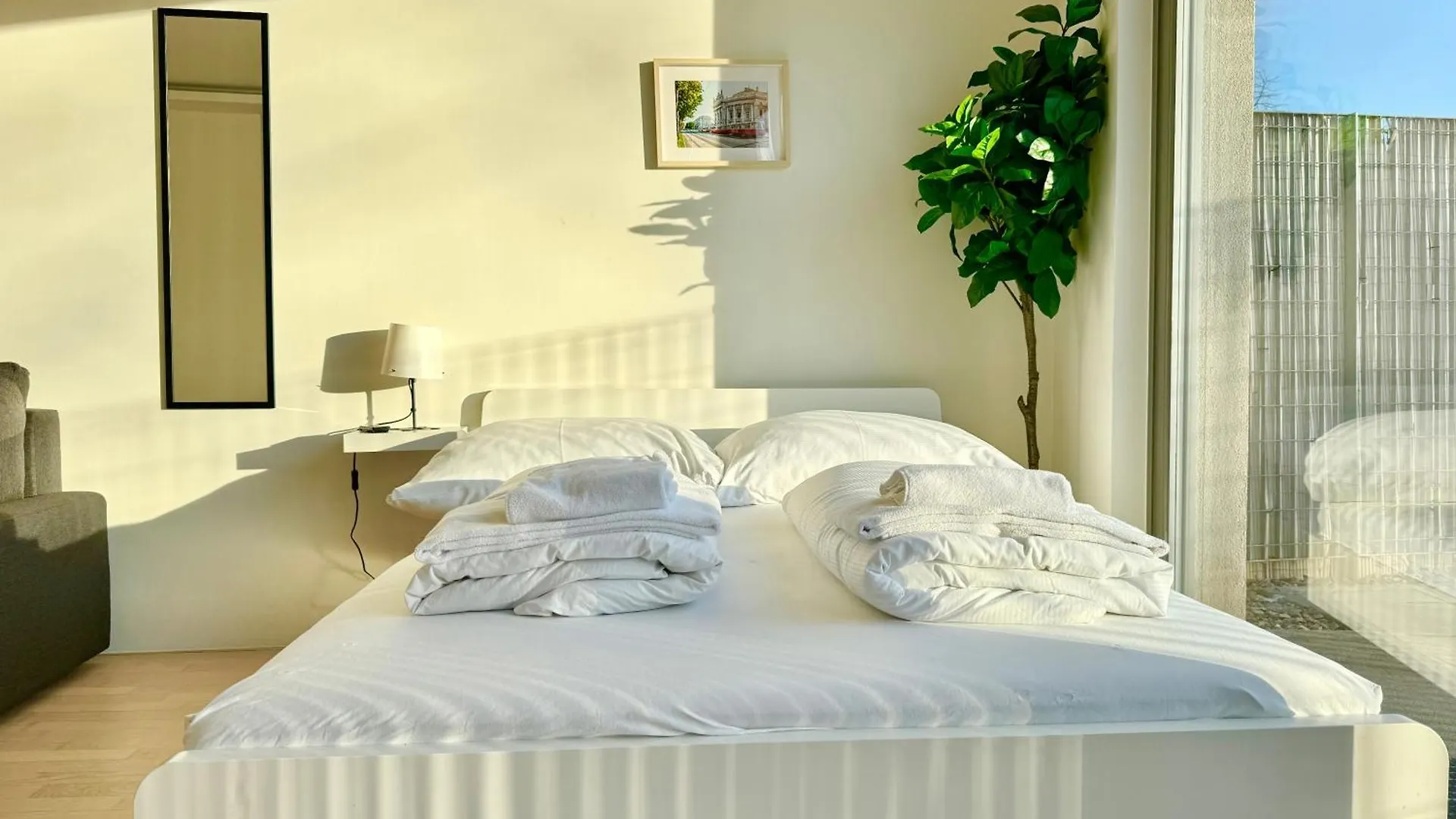 Modern Maisonette With Garden & Free Parking Wien Österrike
